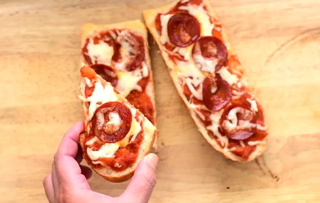 Air Fryer French Bread Pizza Recipe